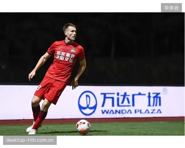 新星苏莱或成边路进攻新选择，其内切攻击的特点有望丰富斯卡洛尼的战术库。
